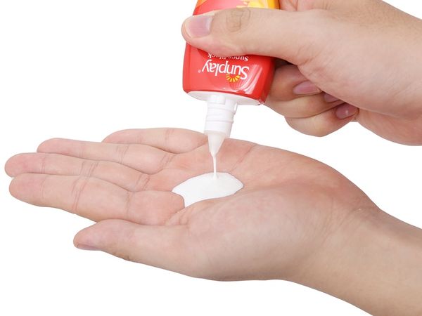 Sữa Chống Nắng Sunplay Bảo Vệ Vượt Trội SPF81 PA++++ 30g/ 70g