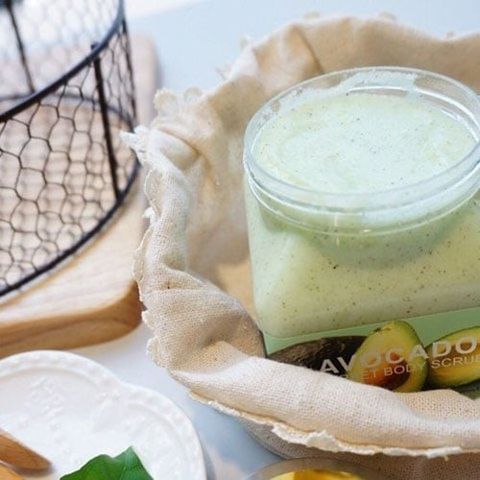 Tẩy tế bào chết body Beauty Buffet Scentio Avocado 350ml