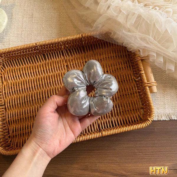 Buộc phồng tóc vừa
