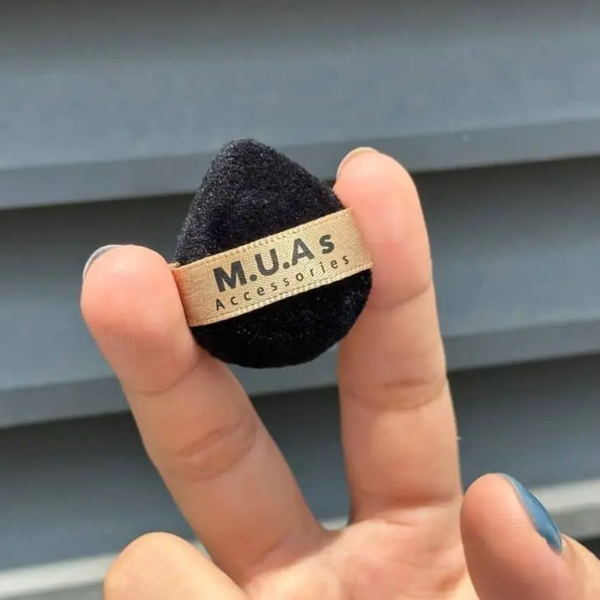 Set 2 Bông phấn phủ mini M.U.As Accessories  tạo lớp phủ mỏng mịn và che phủ tốt