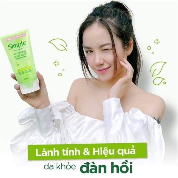 Sữa Rửa Mặt Dạng Gel Simple Kind To Skin Refreshing Facial Wash 50ml