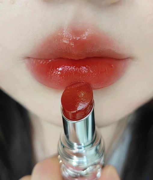 Son YSL Loveshine Lip Oil Stick 80 - Glowing Lava: Đỏ cam gạch