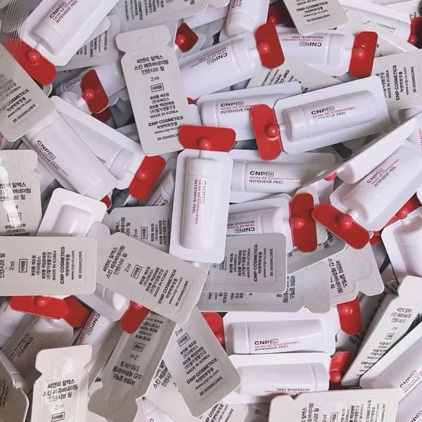 1 Vỉ 2ml Sample Peel da CNP rx Skin Rejuvenating Intensive Peel giúp làm căng bóng da, phục hồi lão hóa, mờ sạm nám