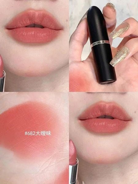 Son Thỏi Lì MAC ximal Matte Lipstick 3.5g - 682 MulI It To The Max Hồng đất nude