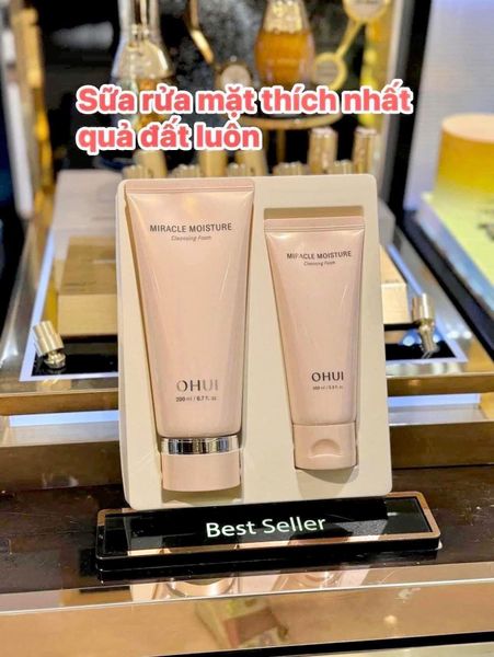 Sữa Rửa Mặt Ohui Miracle Moisture Cleansing Foam
