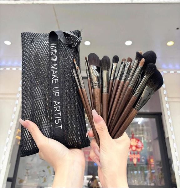 Bộ Cọ Make Up Artist trang điểm chuyên nghiệp lông thú 22 cây + tặng kèm túi lưới