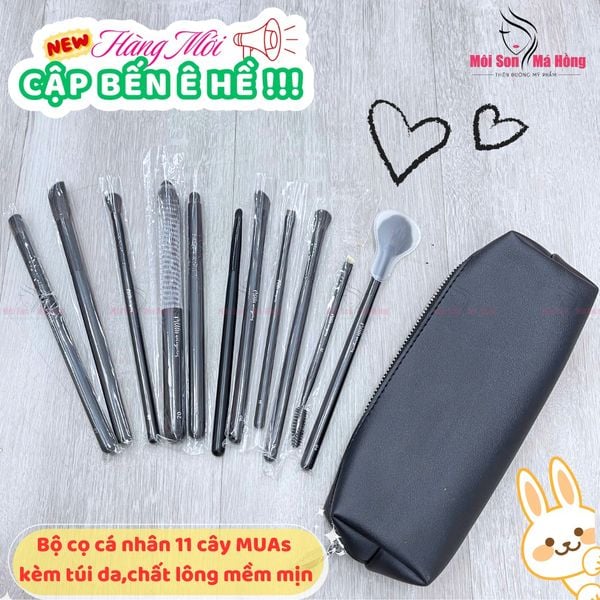 Bộ cọ Muas accessories 12 cây thân gỗ đen chất lông mền mịn