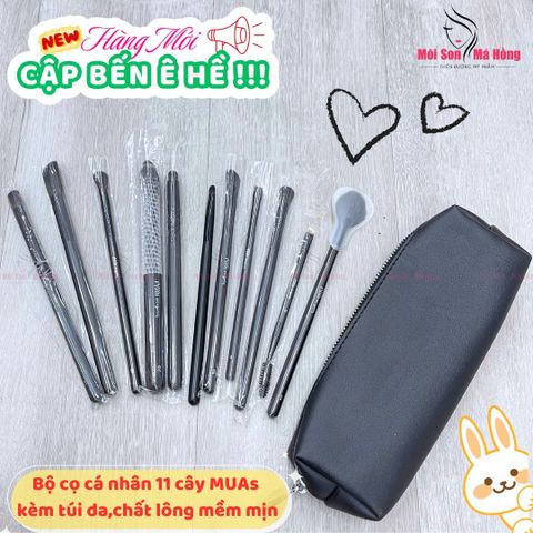 Bộ cọ Muas accessories 12 cây thân gỗ đen chất lông mền mịn