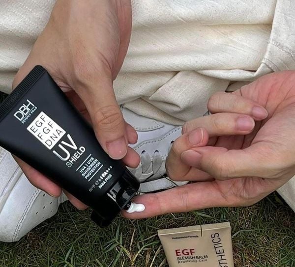 Kem chống nắng làm căng bóng da + dưỡng da DBH bản Mỹ Spf47 & PA+++