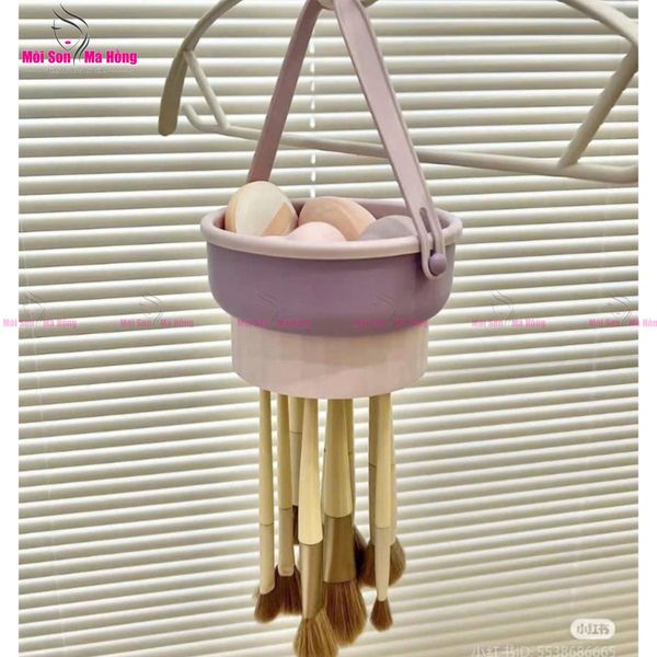 Giỏ Giặt Cọ, Mút Trang Điểm Kèm Giá Phơi