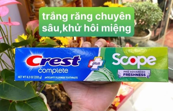 Kem Đánh Răng Crest 3D White Complete Scope Mỹ 232g