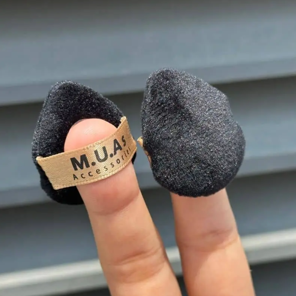 Set 2 Bông phấn phủ mini M.U.As Accessories  tạo lớp phủ mỏng mịn và che phủ tốt