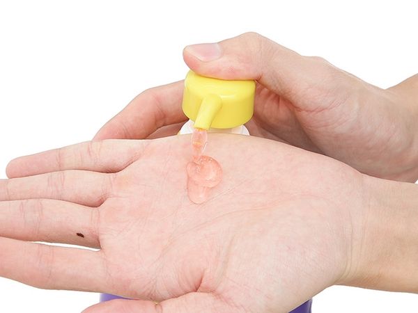 Sữa Tắm gội toàn thân cho bé Carrie Junior hương Cherry 700ml