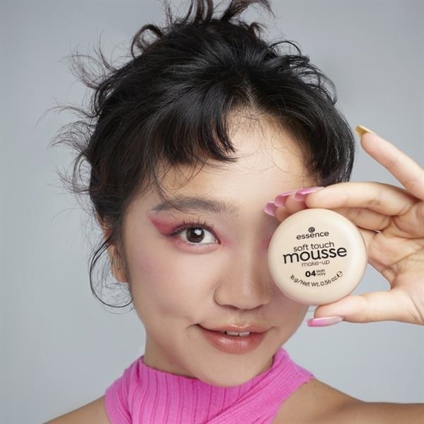 Phấn Tươi Essence Soft Touch Mousse Make-up 16g