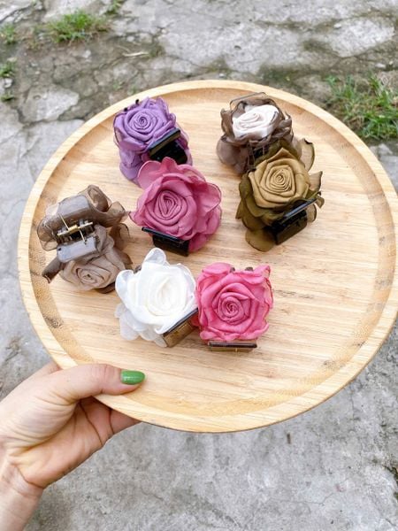 Kẹp 5 răng hoa hồng