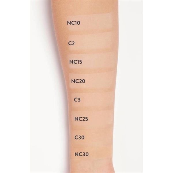 Kem Nền MAC Lâu Trôi #NC20 Màu Be Vàng Cho Da Sáng 30ml