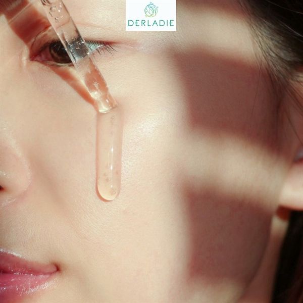 SERUM Derladie TrTinh Chất Derladie Tràm Trà Làm Giảm Mụn 30ml Herbal Ampoule For Blemishàm Trà Làm Giảm Mụn 30ml