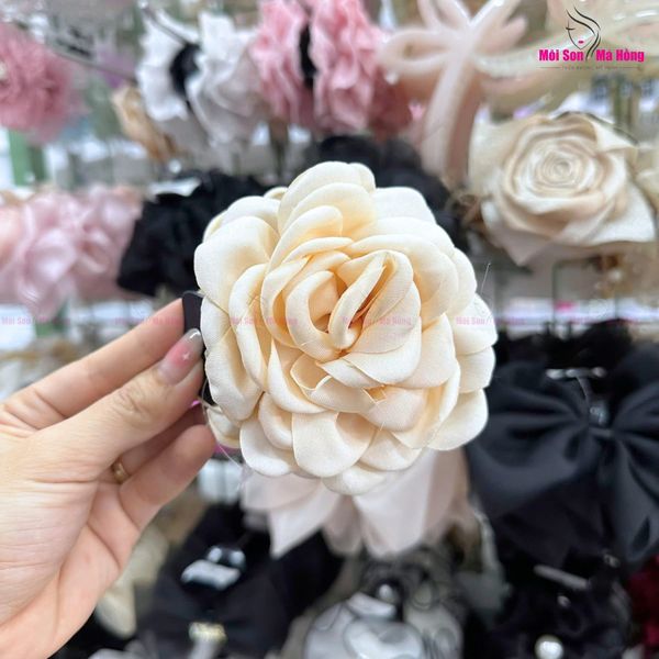 Kẹp tóc hoa hồng