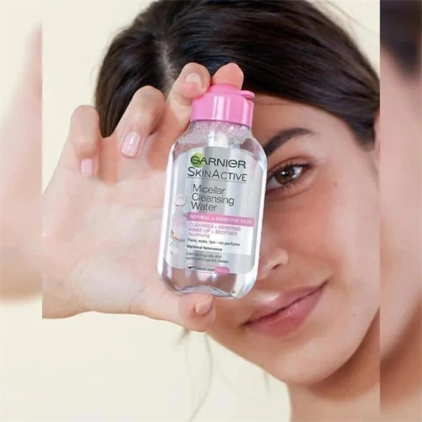 Nước Tẩy Trang Garnier Micellar Cleansing Water 50ml