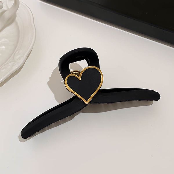 Kẹp cào min tim đen