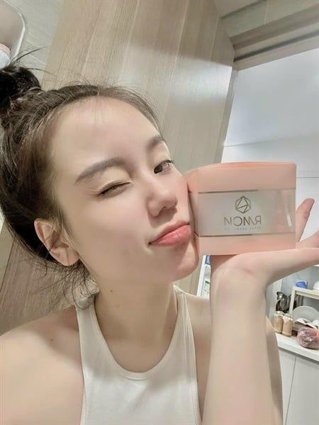 (CÔNG TY) Kem Dưỡng Trắng Da Body Rmon White Label Dia Whitening Cream 200ml