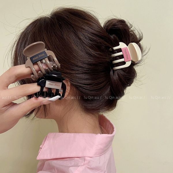 Kẹp cào răng Miu