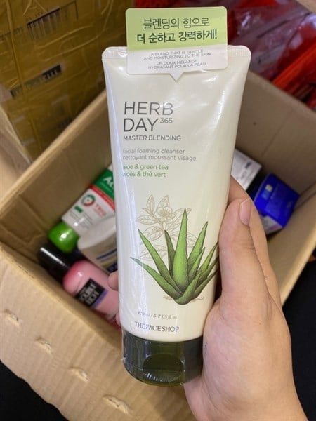 Sữa rửa mặt nha đam herbday the face shop 170ML
