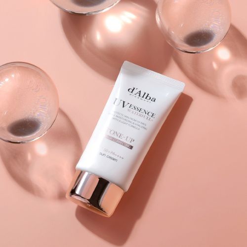Kem Chống Nắng D'alba Waterfull Tone-Up Sun Cream 50ml