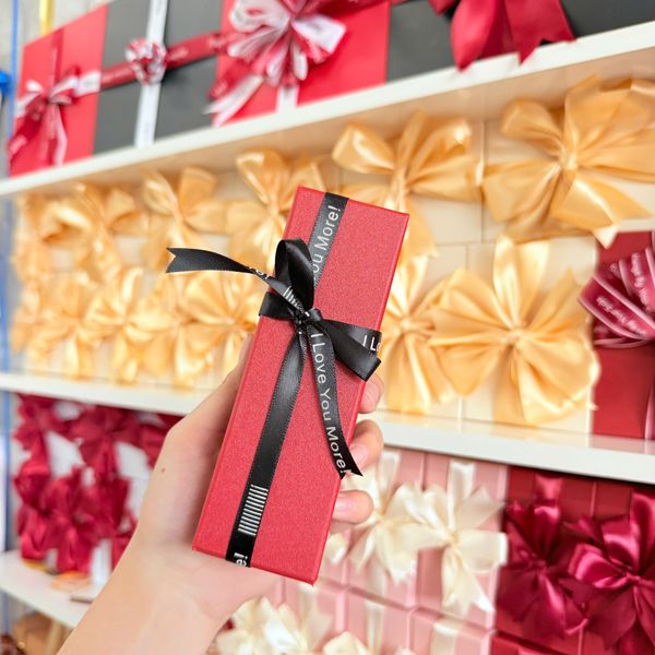 Hộp quà 25k dài 14x4x4 ĐỎ - HỒNG