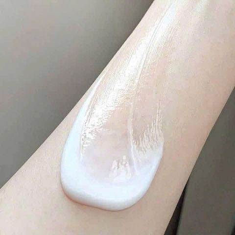 Dưỡng thể trắng da Vaseline Gluta-Hya Serum Burst Lotion 70X 290ml #Spotless Glow