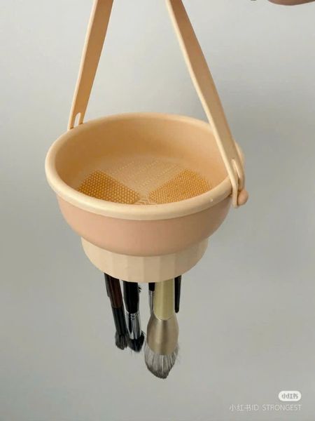 Giỏ Giặt Cọ, Mút Trang Điểm Kèm Giá Phơi