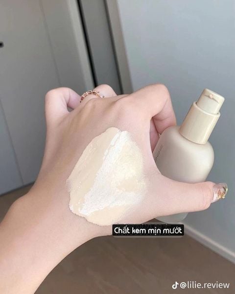 UODO Kem Nền Dạng Lỏng Cấp Ẩm Moisturizing Light Foundation