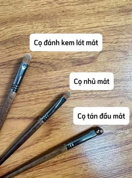 Bộ Cọ Make Up Artist trang điểm chuyên nghiệp lông thú 22 cây + tặng kèm túi lưới