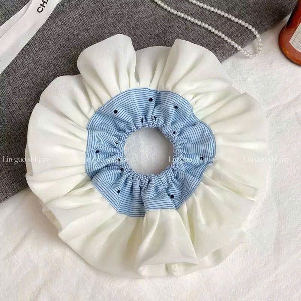 Buộc kẻ phối trắng