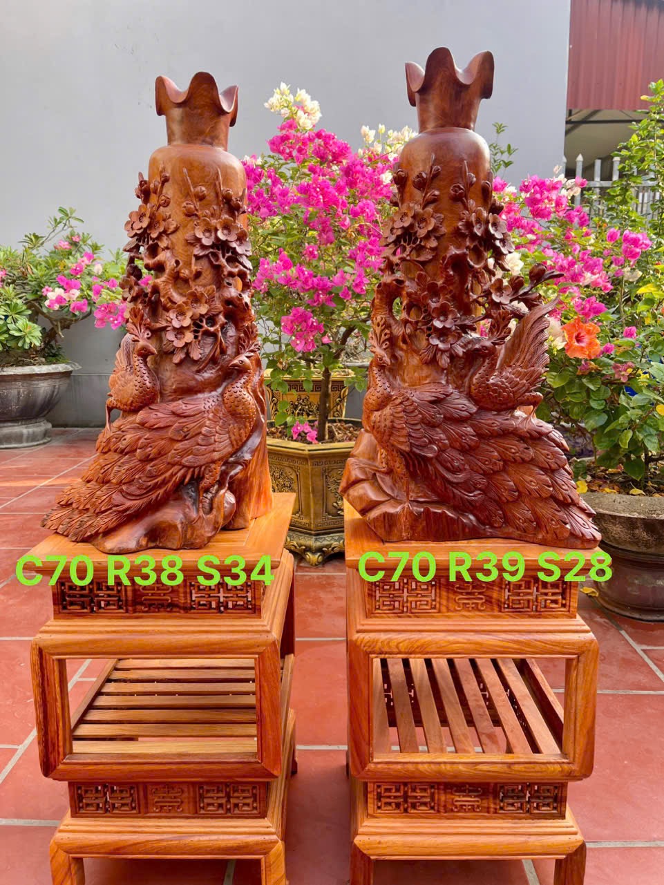 Cặp Lục Bình Phu Thê Gỗ Hương Ta Liền Khối – Biểu Tượng Gắn Kết Vợ Chồng