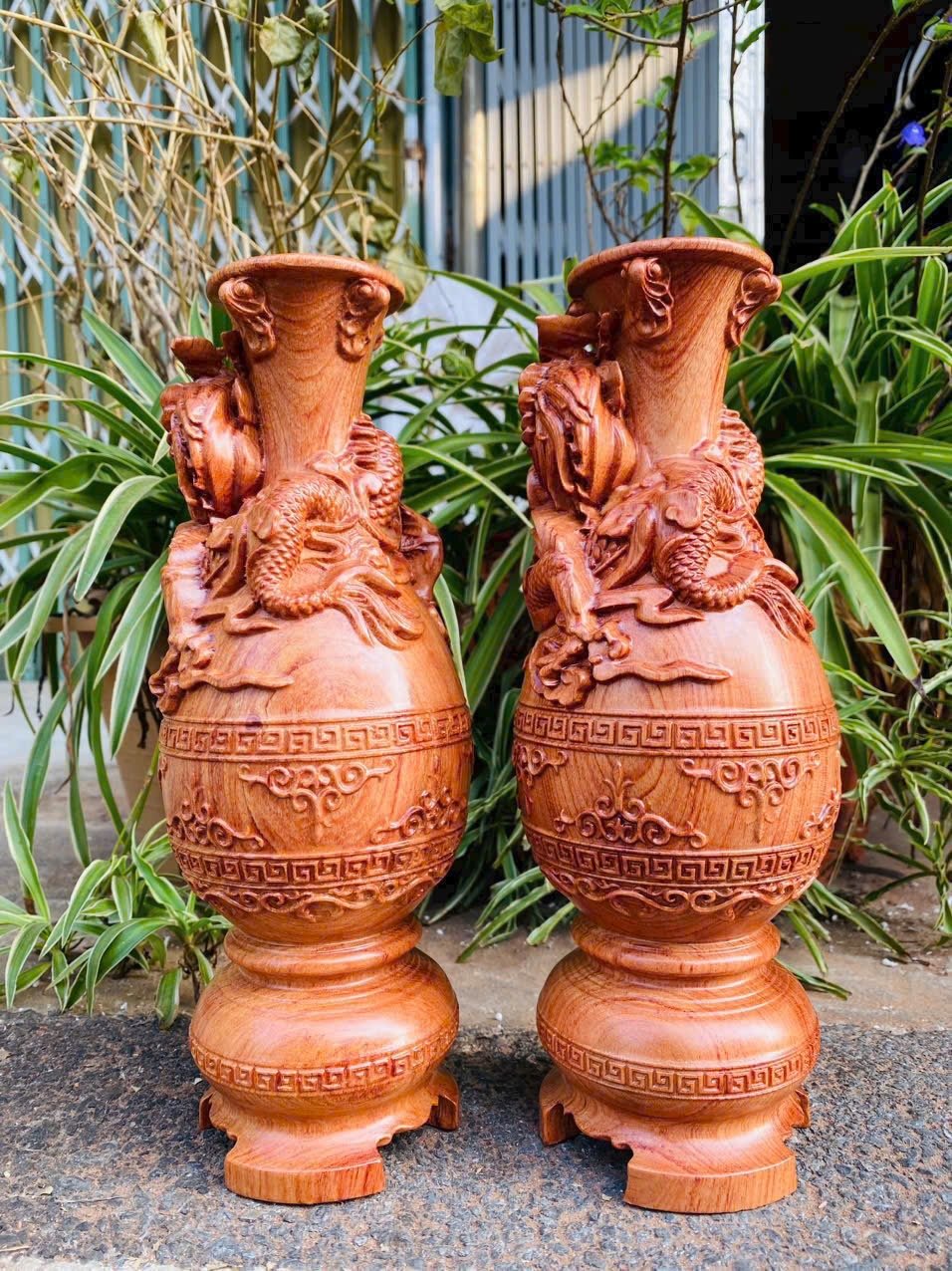 Bình Hoa Rồng 30 Gỗ Hương Đá – Đẳng Cấp Phong Thủy Sang Trọng