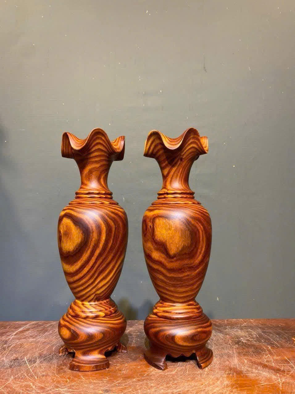 Cặp Lục Bình Phú Quý Gỗ Trắc – Vân Gỗ Đẹp
