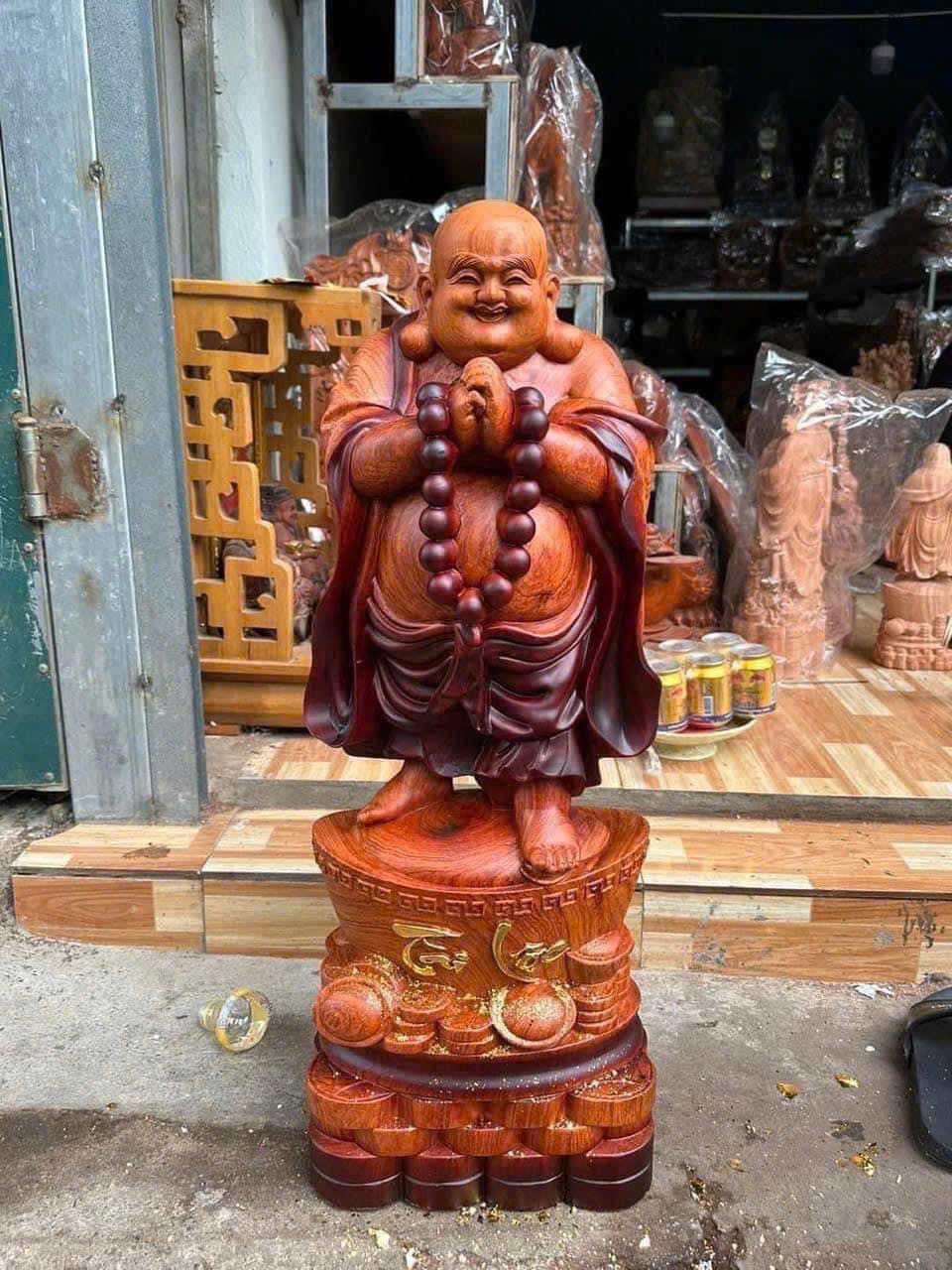 Tượng Di Lặc gỗ hương đá cao 50cm phong thủy trưng bày