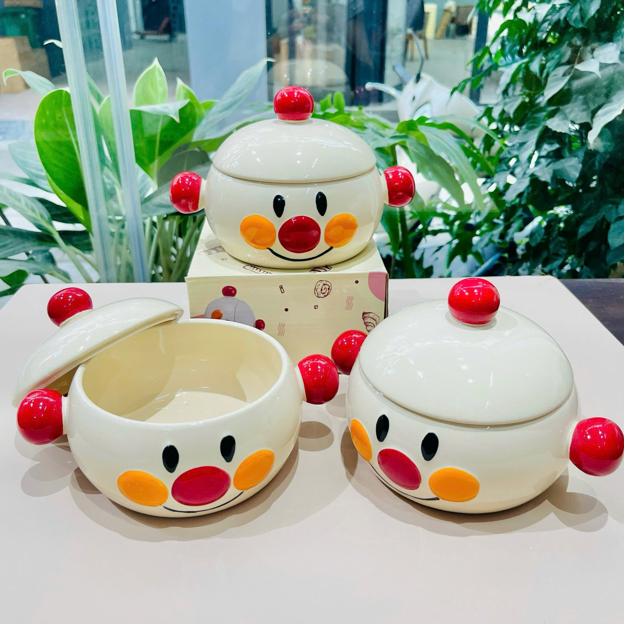 Âu mì chú Hề 900ml men sứ cao cấp