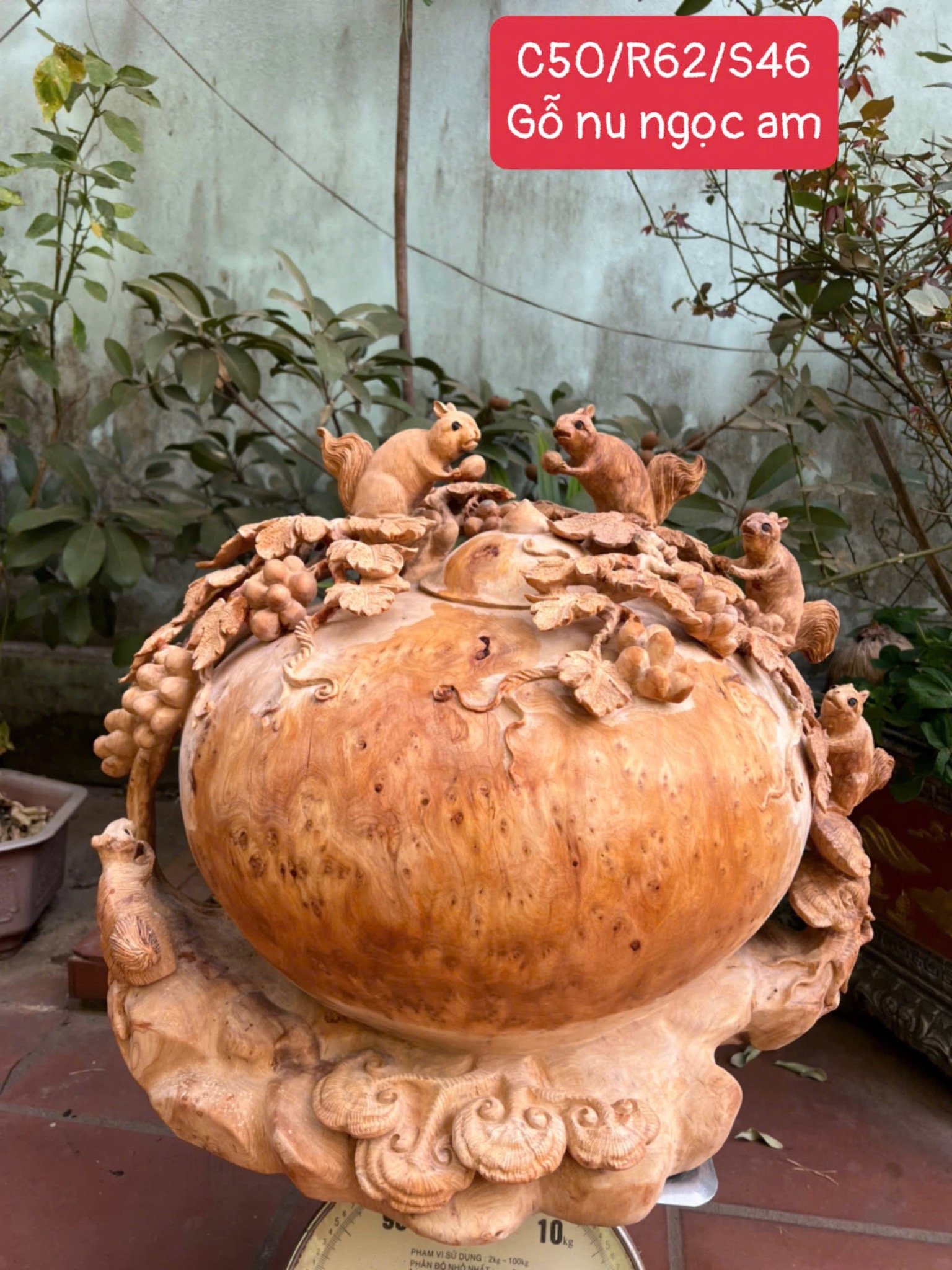 Bình Phú Quý Ngũ Phúc Nho Sóc gỗ Nu Ngọc Am siêu to liền khối – Tác phẩm phong thủy cao cấp
