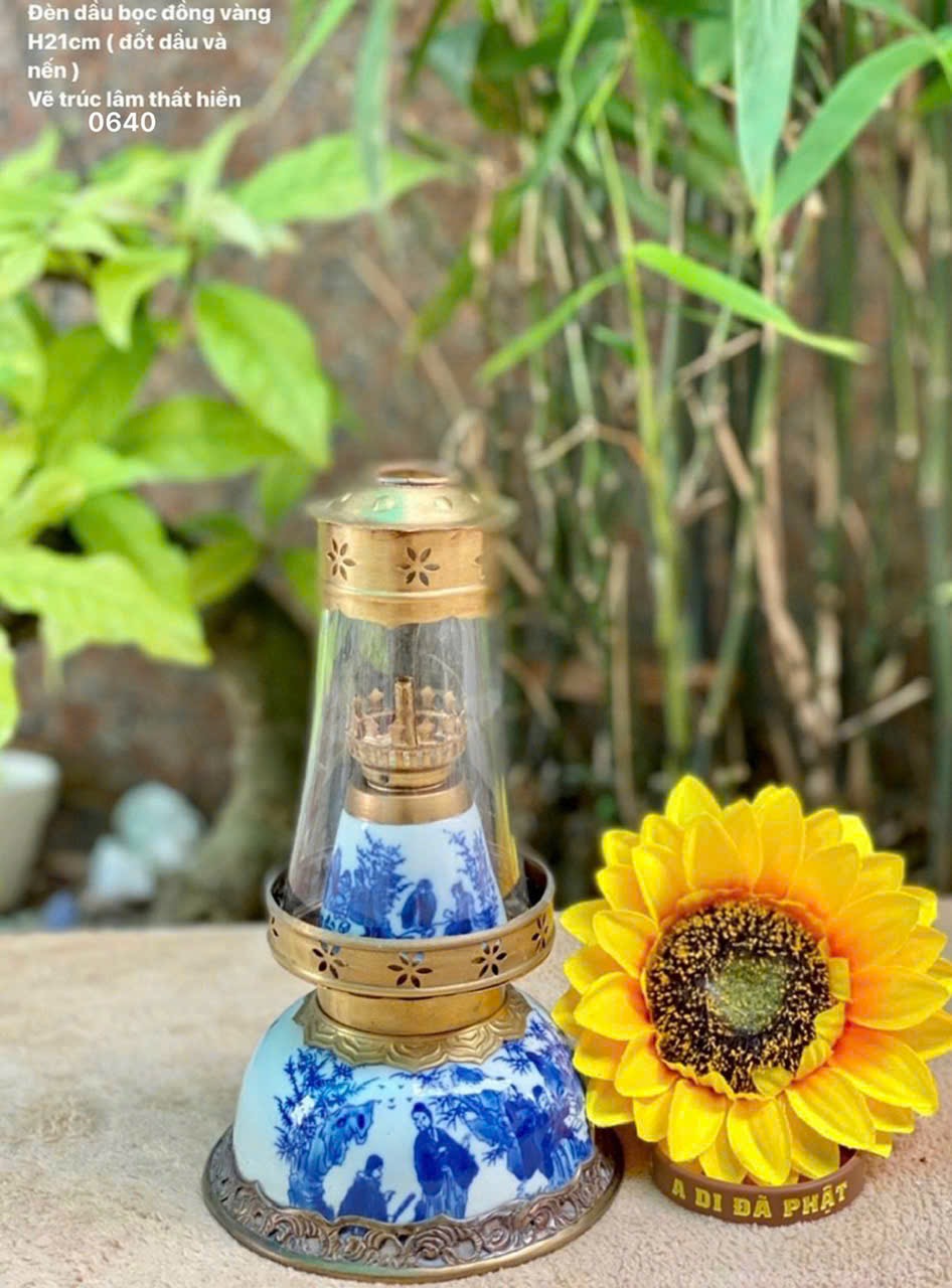 Đèn Dầu Bọc Đồng Vàng Bát Tràng – Vật Phẩm Phong Thủy Trang Trí Cổ Điển