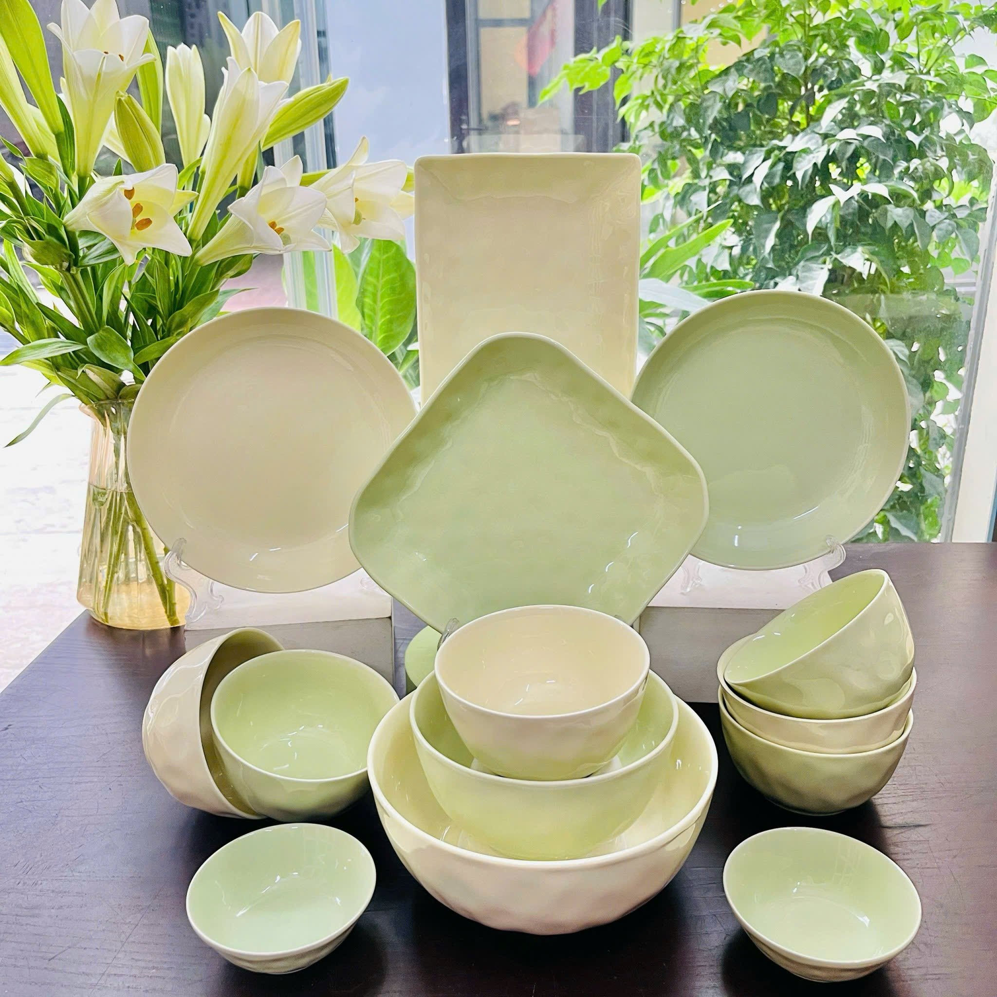 Bộ Bát Ăn 14 Chi Tiết Gốm Sứ – Sang Trọng & Tiện Dụng