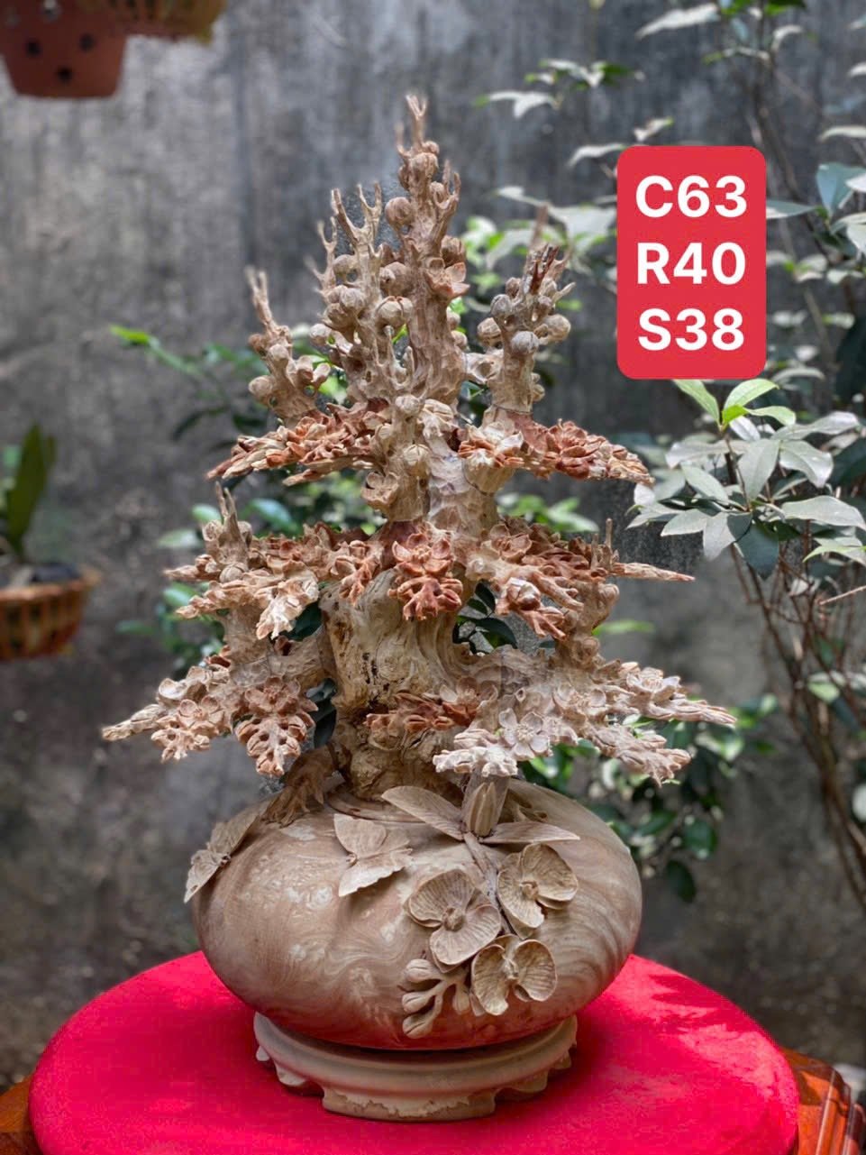 Bình Mai Phú Quý – Gỗ Nu Nghiến, Chạm Khắc Tinh Xảo, Phong Thủy Tài Lộc