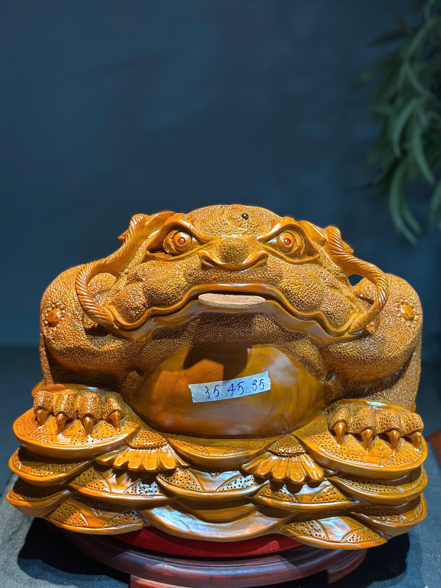 Tượng Thiềm Thừ Gỗ Huyết Long Nguyên Khối – Cao 35cm