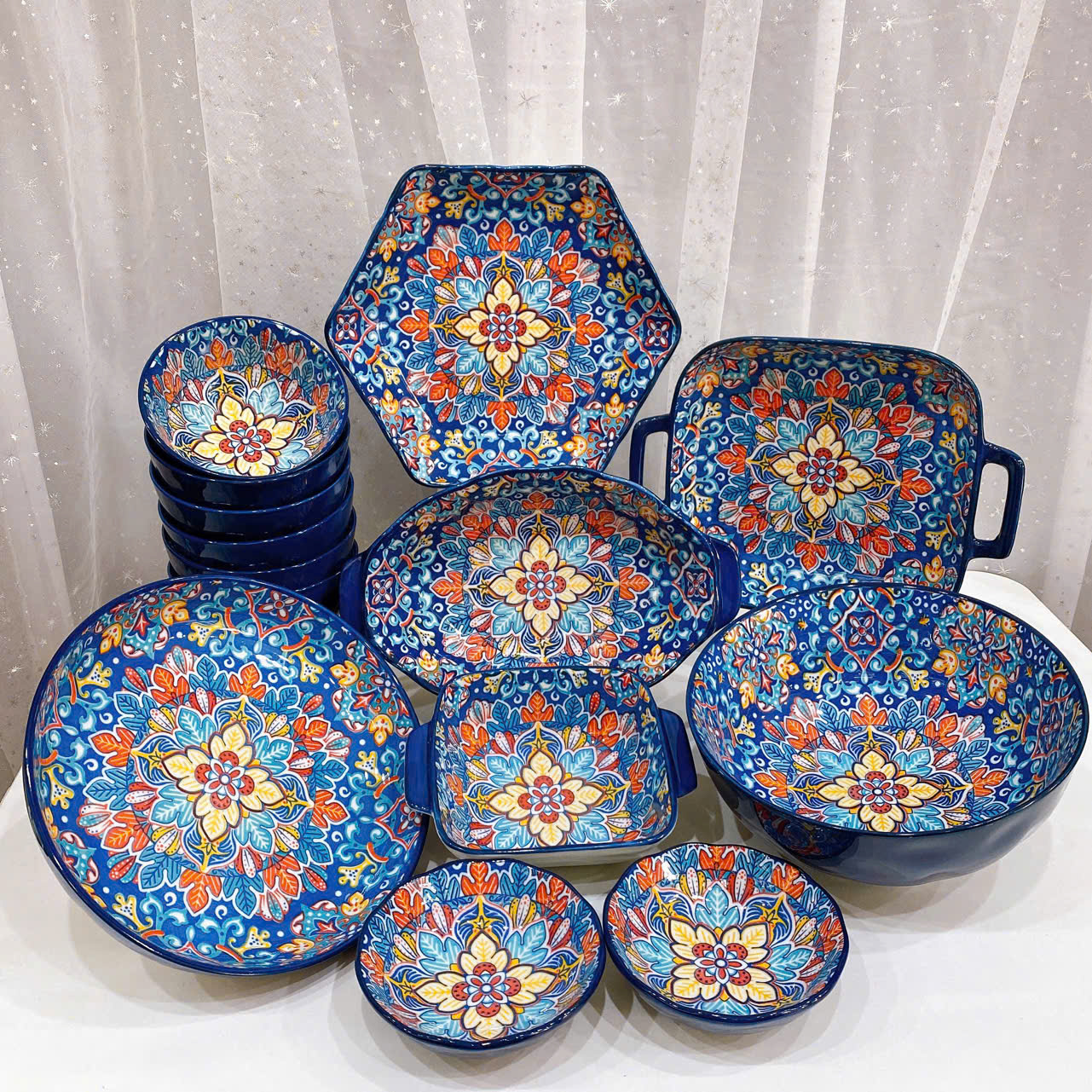 Set Bát Thổ Cẩm Xanh Dương 14 Chi Tiết – Gốm Sứ Cao Cấp, Sang Trọng