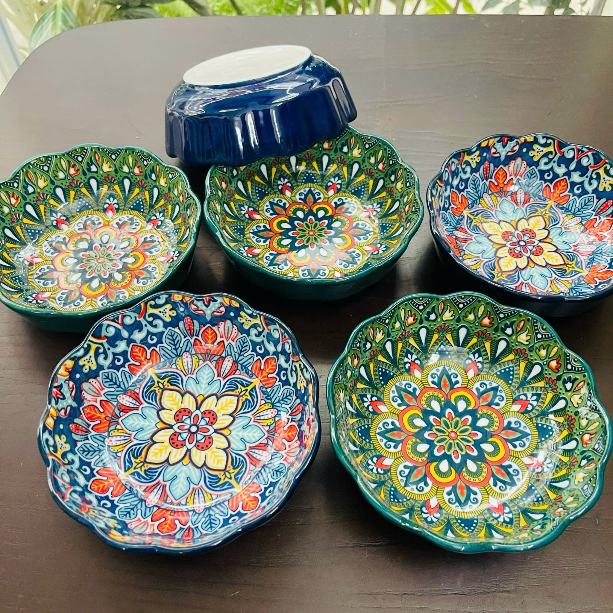 Bát Sứ Miệng Lượn Cao Cấp - Hoa Văn Thổ Cẩm Nghệ Thuật