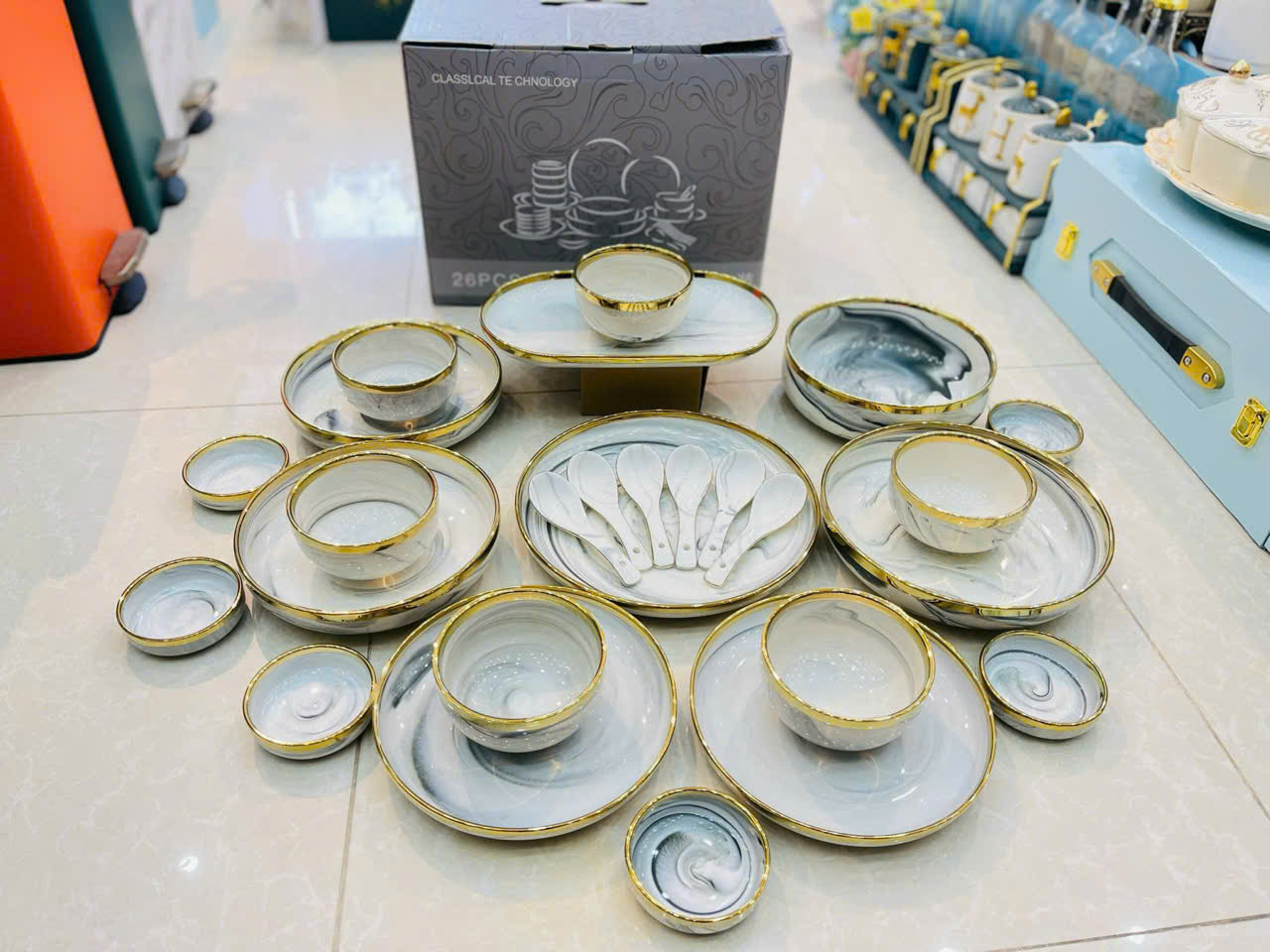 Bộ Bát Ăn 26 Món Viền Vàng Kim – Sang Trọng, Đẳng Cấp