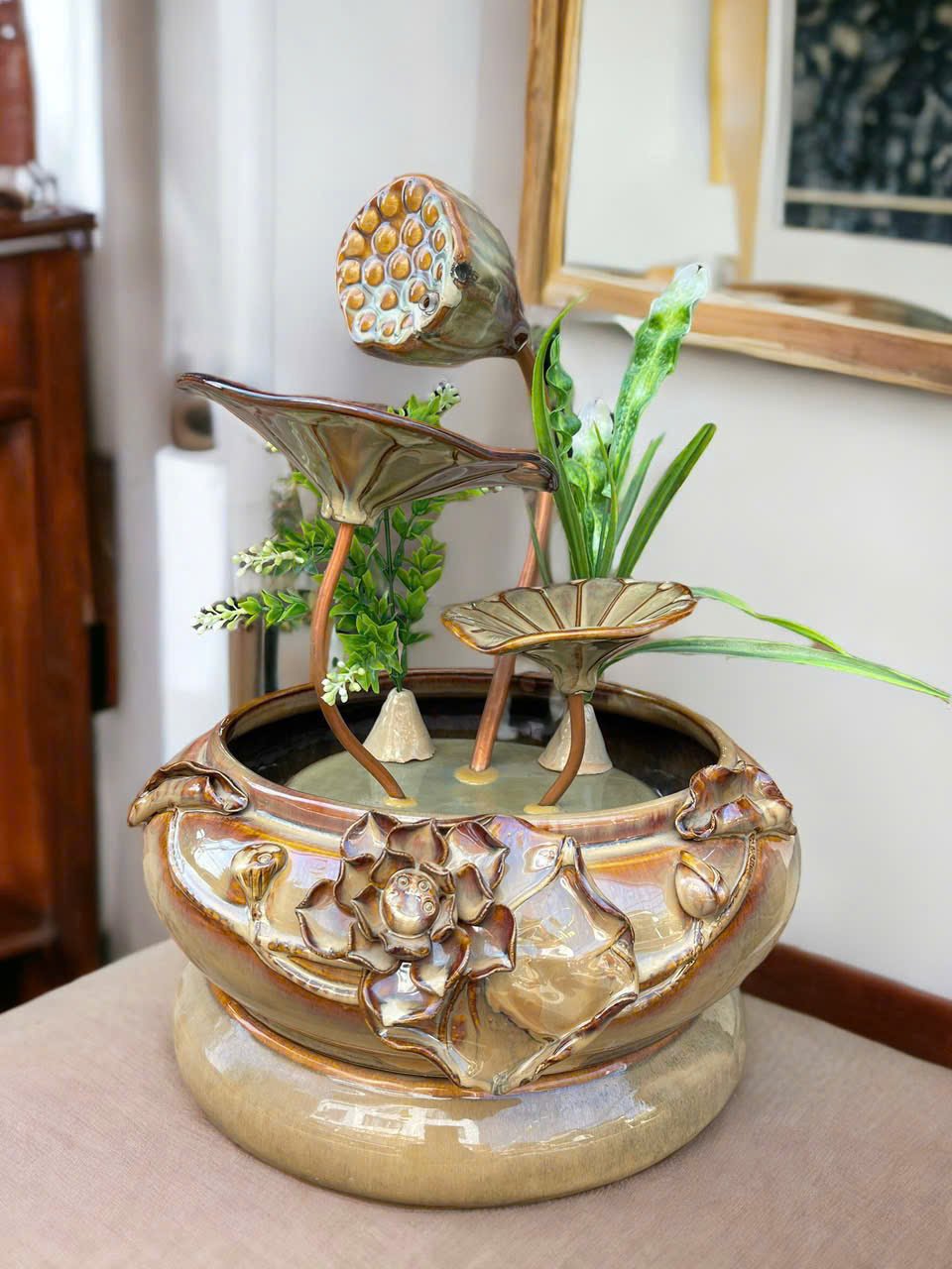 Thác Nước Phong Thủy Mini Để Bàn Sen Đắp Nhỏ Kèm Đế – Cao 42cm, Đường Kính 30cm