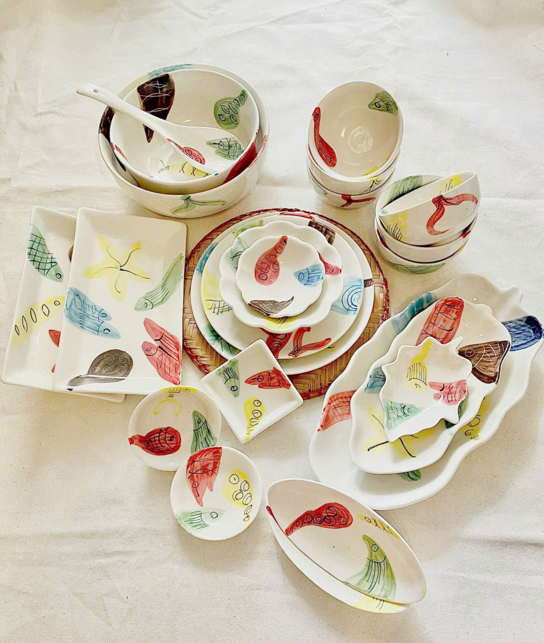 Set bát Bát Tràng vẽ tay trên nền men cổ