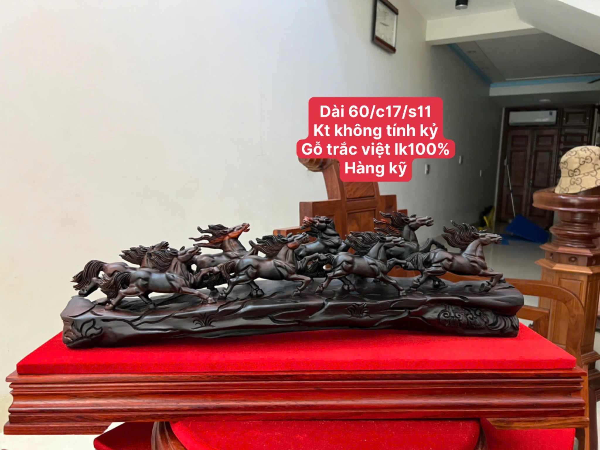 Cầu Bát Mã Gỗ Trắc Việt Liền Khối - Dài 60cm